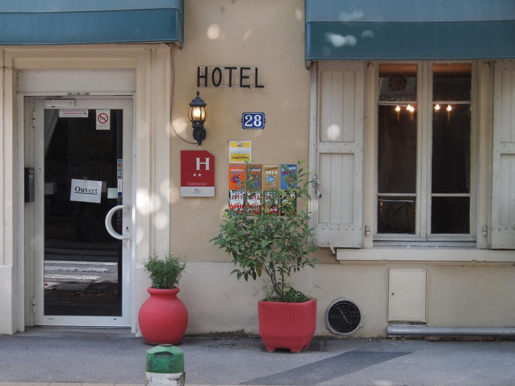 Hotel Emma Calve Millau Bagian luar foto