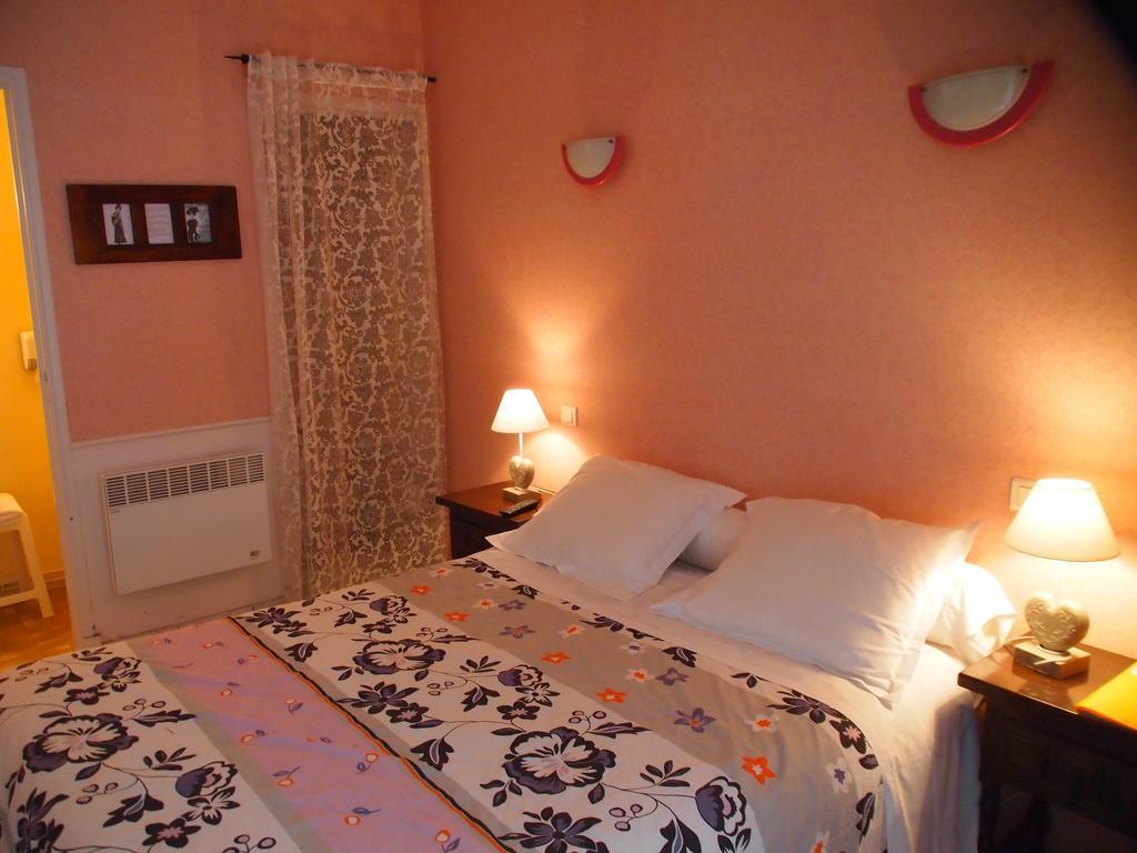 Hotel Emma Calve Millau Ruang foto