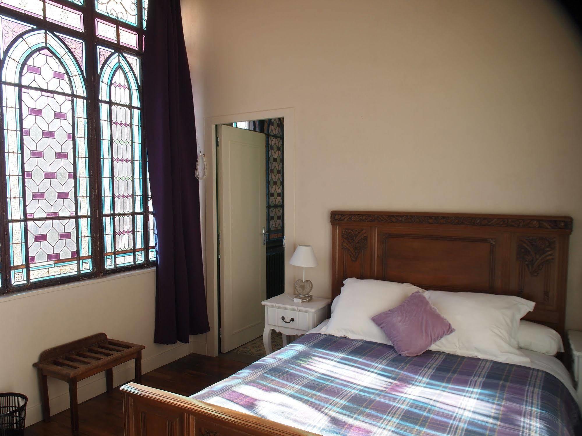 Hotel Emma Calve Millau Bagian luar foto